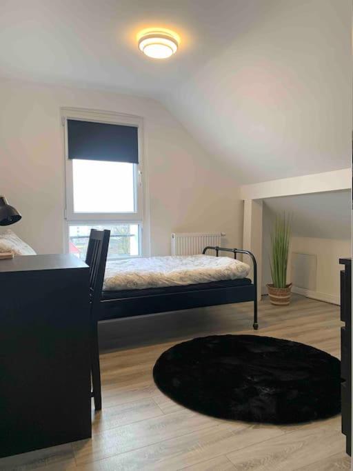 5Minuten Von Der City Entfernte Wohnung Mit Parkpl Bielefeld Buitenkant foto